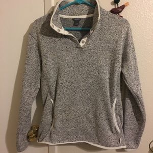 Grey Button up Sweater✨